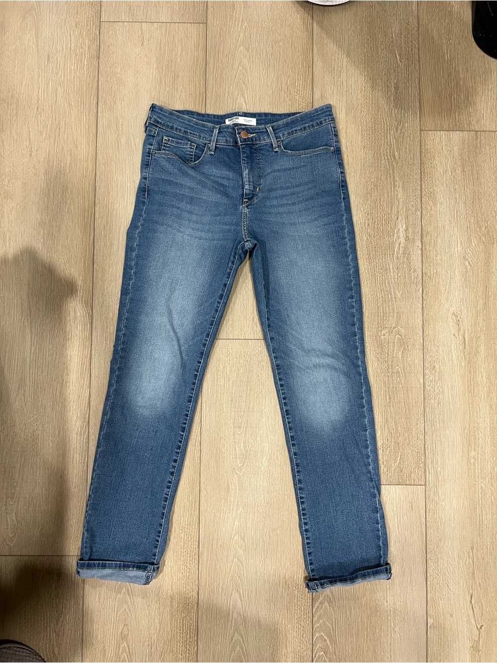 Levi's Women's Medium Blue Jeans Stretchy Fit